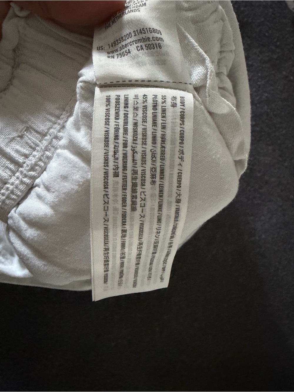 Abercrombie & Fitch White High-Waist Elastic Linen-Blend Shorts - Picture 7 of 7
